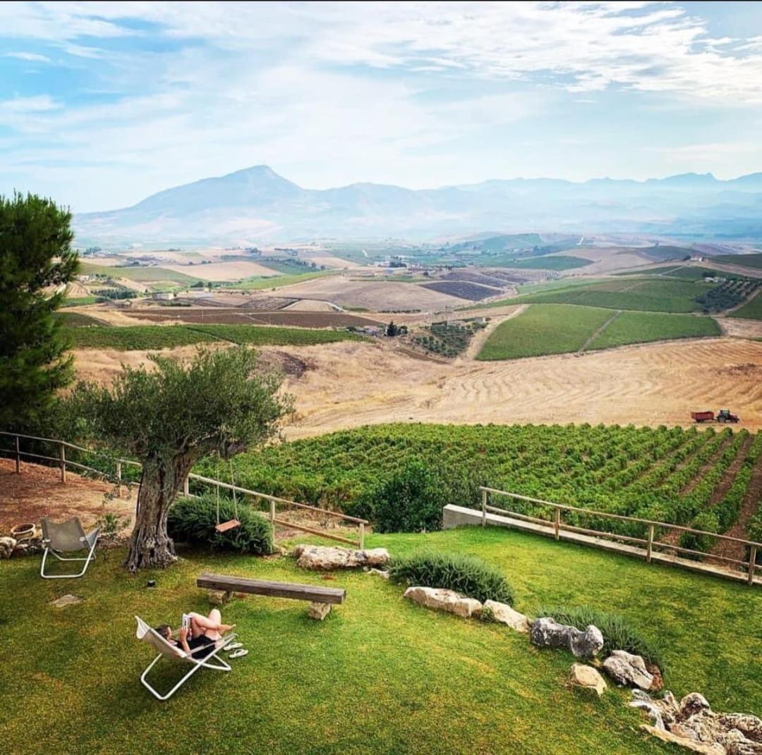 Agriturismo Antichi Granai Villa Calatafimi Exterior photo