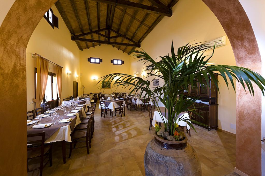 Agriturismo Antichi Granai Villa Calatafimi Exterior photo