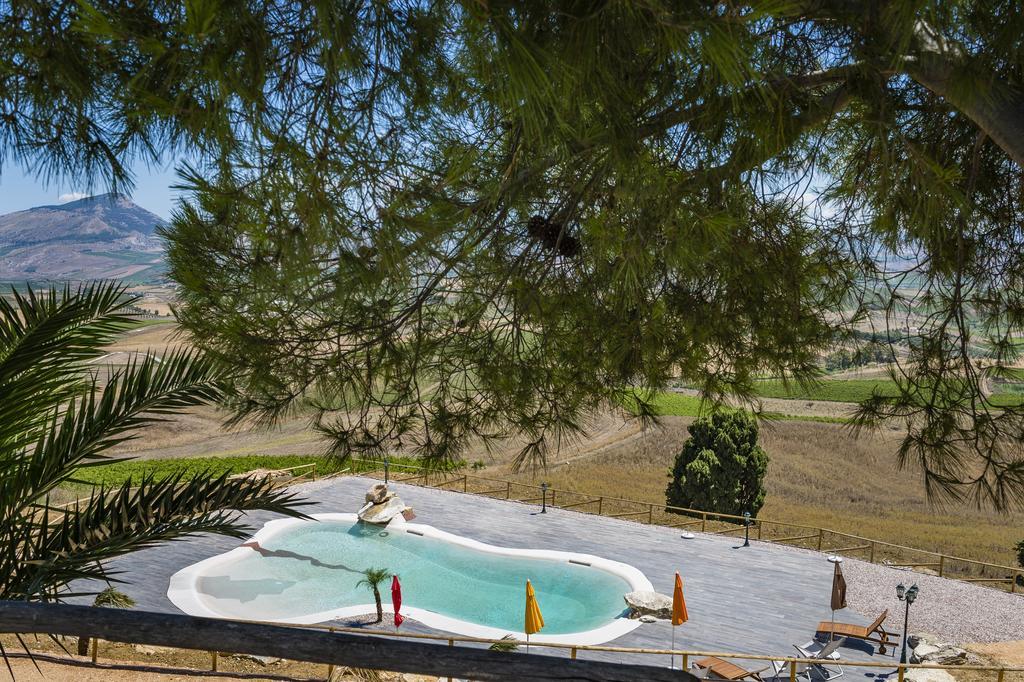 Agriturismo Antichi Granai Villa Calatafimi Exterior photo